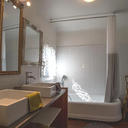 Appartement Sauxillanges, 3 Pieces, 4 Personnes - Fr-1-630-97 Apartamento